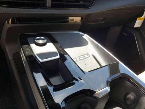 New 2026 Buick Enclave Preferred w/ Power Package FWD image 23