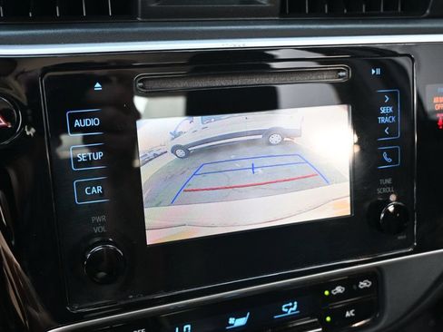 Used 2019 Toyota Corolla LE FWD image 12
