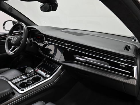 Used 2021 Audi RS Q8 w/ Carbon Optic Package AWD/4WD image 33
