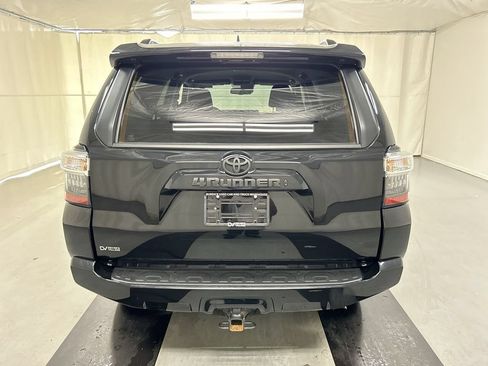 Used 2024 Toyota 4Runner SR5 AWD/4WD image 21