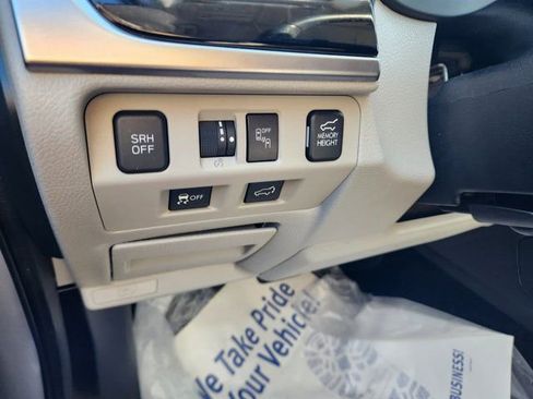 Used 2018 Subaru Forester 2.5i Limited image 22