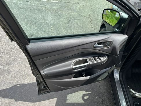 Used 2019 Ford Escape SE AWD/4WD image 32