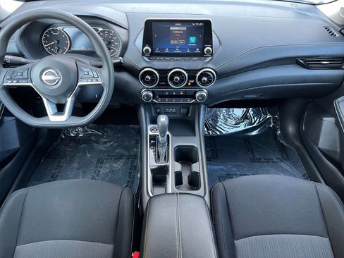 Used 2025 Nissan Sentra SV FWD image 33