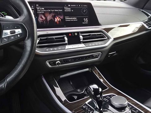 Used 2023 BMW X5 xDrive45e w/ Climate Comfort Package image 29