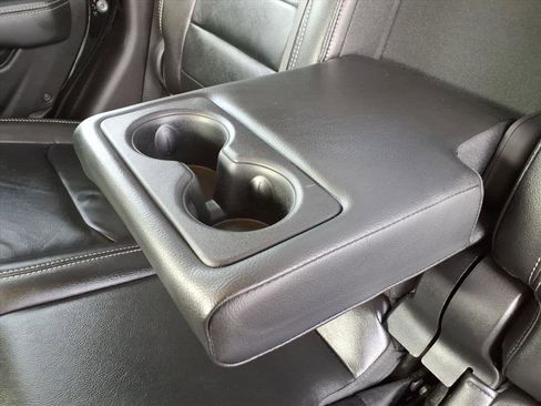 Used 2022 Jeep Gladiator Overland w/ Popular Equipment Package image 36