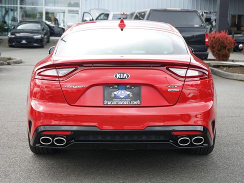 Used 2018 Kia Stinger GT2 AWD/4WD image 4