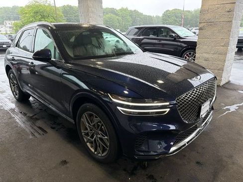 Used 2024 Genesis GV70 2.5T w/ Advanced Package AWD/4WD image 3