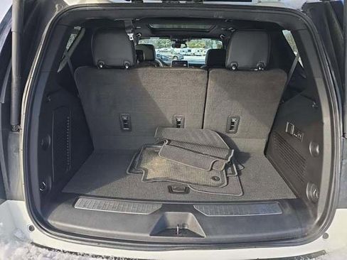 Used 2023 Chevrolet Tahoe Z71 w/ Luxury Package image 8