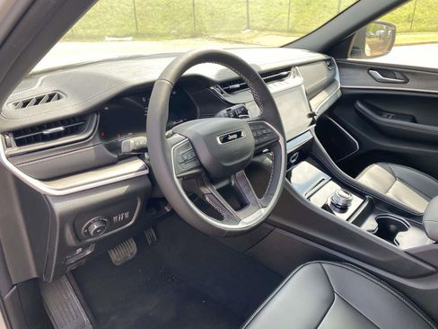 New 2026 Jeep Grand Cherokee Limited w/ Limited Altitude Package RWD image 18