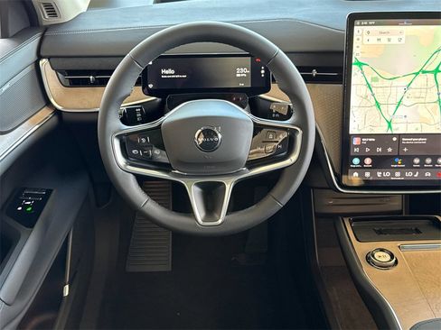 New 2025 Volvo EX90 Plus image 13