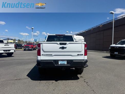New 2026 Chevrolet Silverado 1500 ZR2 w/ Dark Appearance Package AWD/4WD image 6
