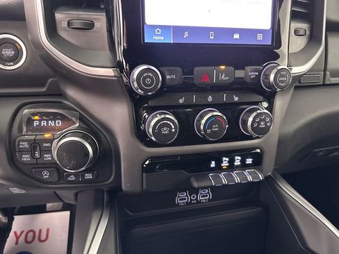 New 2026 RAM 1500 4x4 Crew Cab image 30