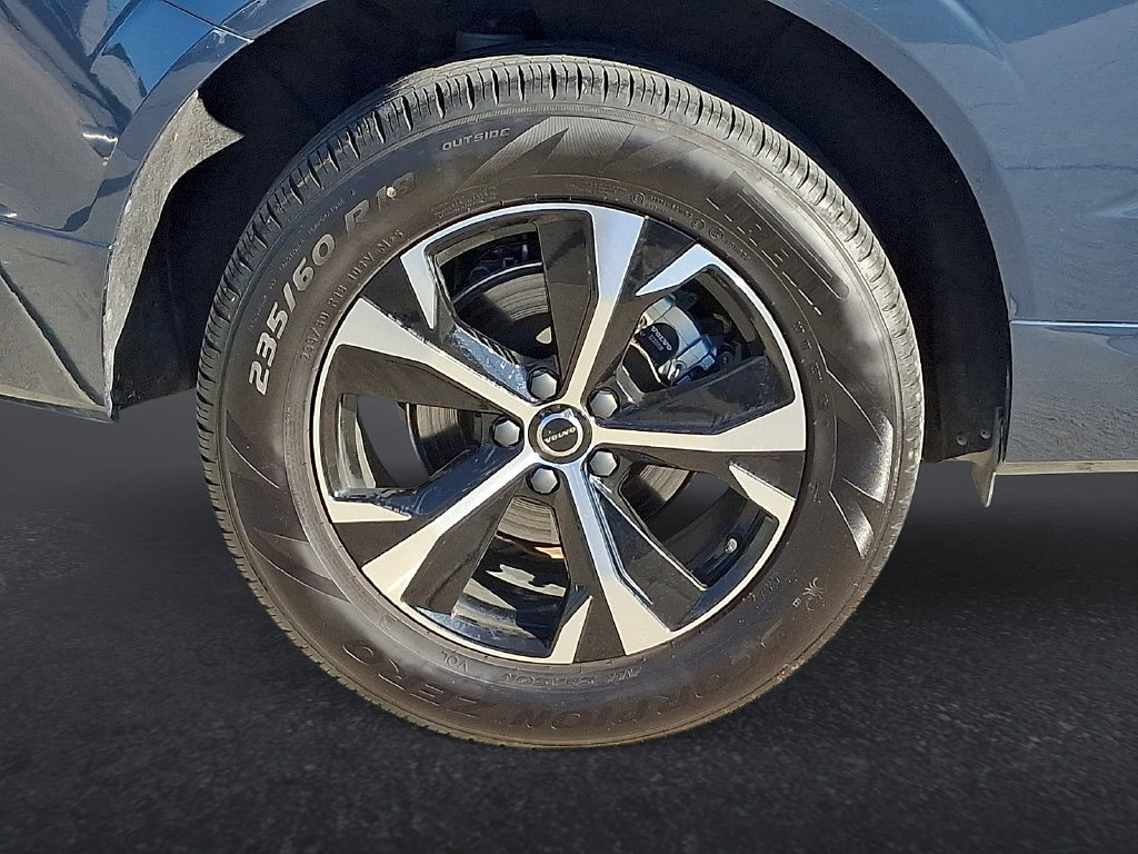Certified 2026 Volvo XC60 B5 Core AWD/4WD image 33