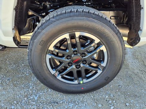 New 2026 Toyota Tacoma TRD Sport w/ TRD Sport Upgrade Package image 20