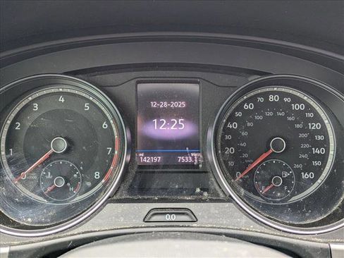 Used 2020 Volkswagen Atlas Cross Sport SE image 10