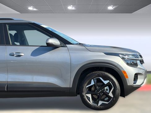 Used 2026 Kia Seltos S image 35