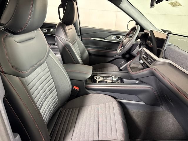 New 2026 Ford Explorer ST-Line w/ ST-Line Street Pack AWD/4WD image 10