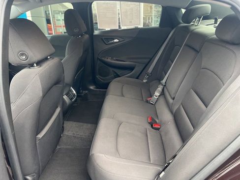 Used 2020 Chevrolet Malibu LT image 24