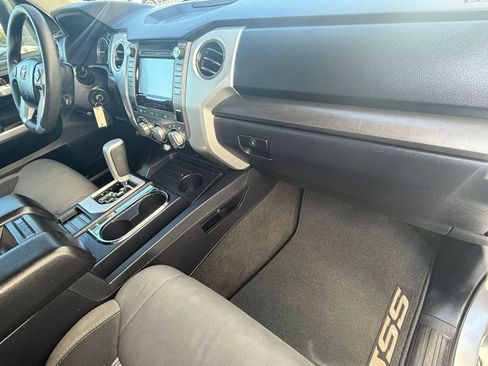 Used 2016 Toyota Tundra SR5 w/ SR5 Upgrade Package image 34