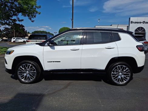 Certified 2022 Jeep Compass Limited w/ Elite Group AWD/4WD image 7