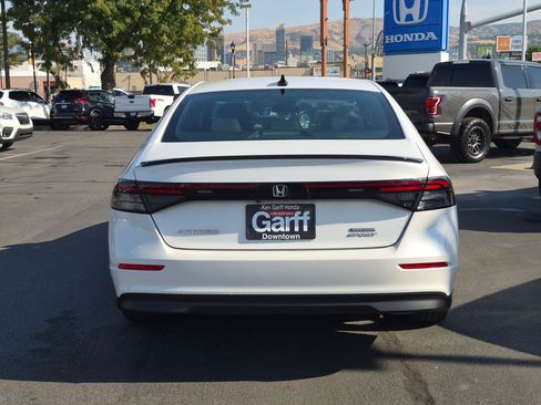 Used 2023 Honda Accord Sport image 7