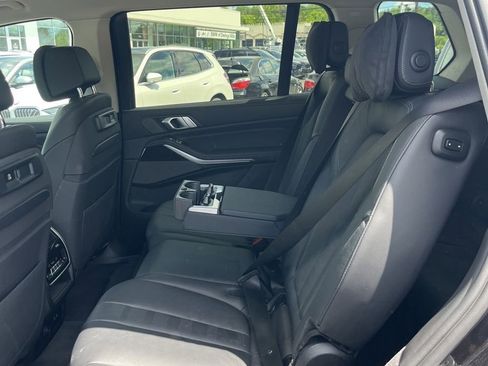 Used 2019 BMW X7 xDrive40i w/ Premium Package AWD/4WD image 14