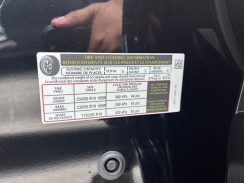Used 2024 Land Rover Range Rover Evoque S AWD/4WD image 17