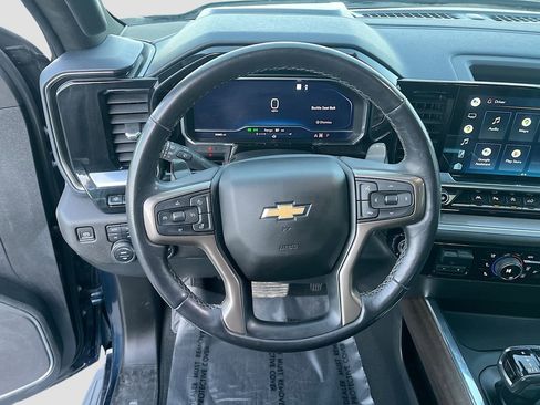 Used 2022 Chevrolet Silverado 1500 High Country w/ High Country Premium Package image 11