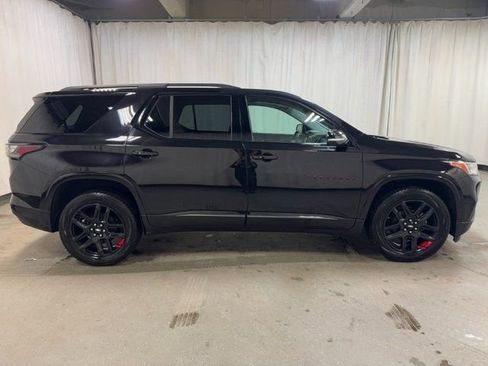 Used 2020 Chevrolet Traverse Premier w/ Redline Edition image 3