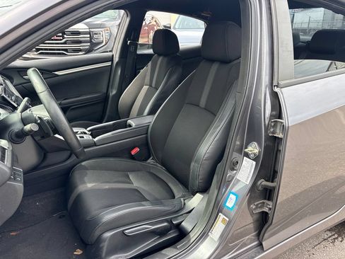 Used 2020 Honda Civic Sport image 9