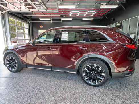 Used 2024 MAZDA CX-90 Plug-In Hybrid w/ Premium Plus AWD/4WD image 2