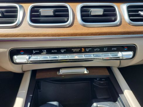 Used 2022 Mercedes-Benz GLE 450 4MATIC image 19