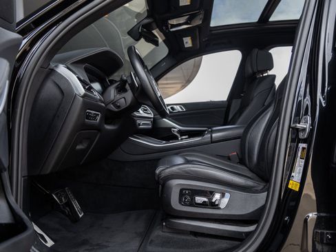 Used 2021 BMW X5 sDrive40i w/ M Sport Package image 19