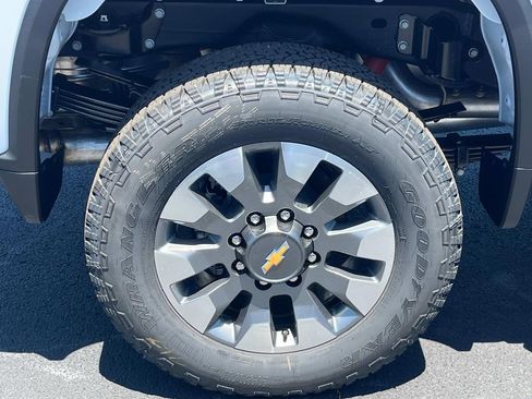 New 2025 Chevrolet Silverado 2500 Custom w/ Custom Value Package image 9