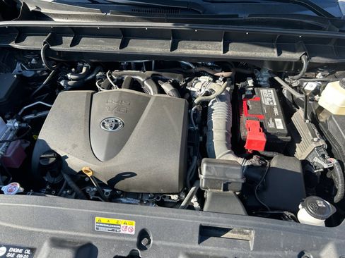 Used 2022 Toyota Highlander XLE image 20