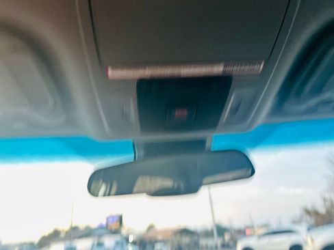 Used 2019 Toyota Camry LE image 72