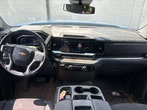 Used 2023 Chevrolet Silverado 1500 LT w/ Protection Package AWD/4WD image 6