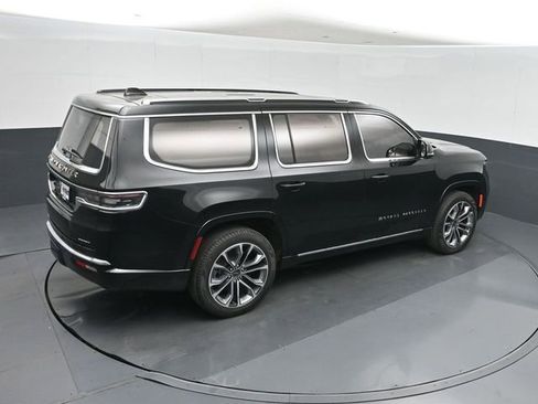 Used 2024 Jeep Grand Wagoneer Series III w/ Rear Seat Video Group 1 AWD/4WD image 33