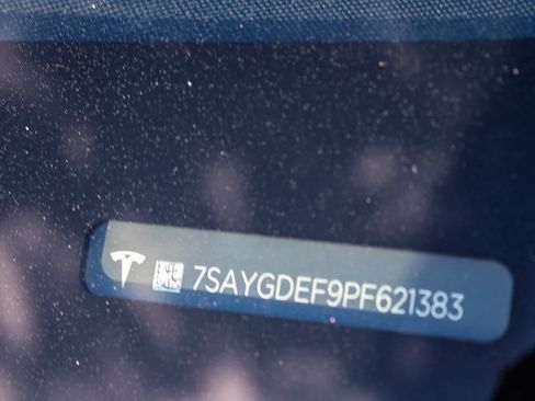 Used 2023 Tesla Model Y Performance image 28