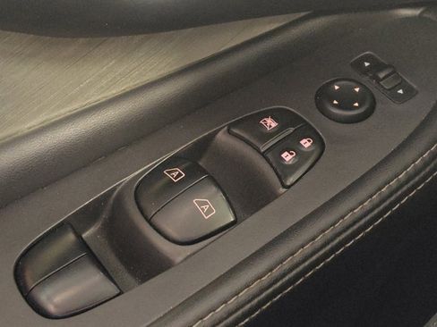 Used 2018 Nissan Murano S w/ Cargo Package FWD image 27