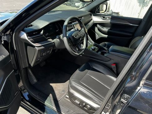 Used 2024 Jeep Grand Cherokee Limited 4xe AWD/4WD image 16