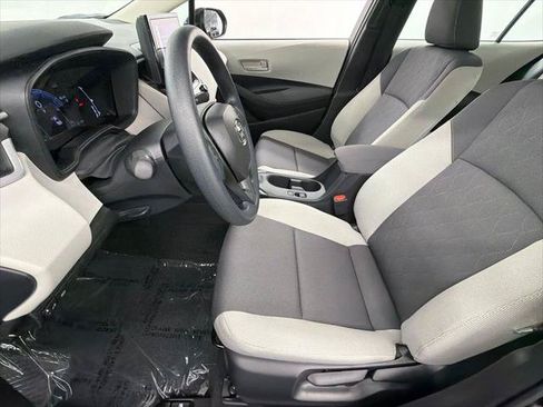 Certified 2026 Toyota Corolla LE FWD image 22