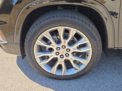 New 2026 GMC Acadia Denali w/ Super Cruise Package AWD/4WD image 7
