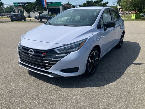 Used 2024 Nissan Versa SR FWD image 1