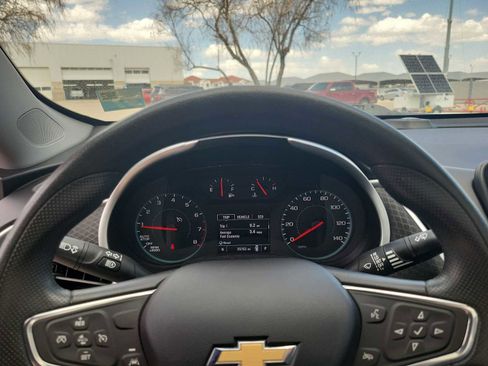 Used 2024 Chevrolet Malibu LT image 14