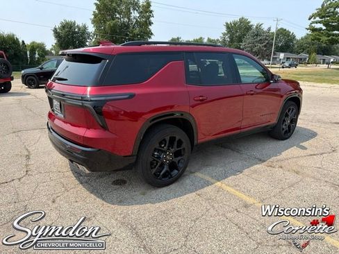 Used 2026 Chevrolet Traverse RS w/ LPO, Floor Liner Package AWD/4WD image 4