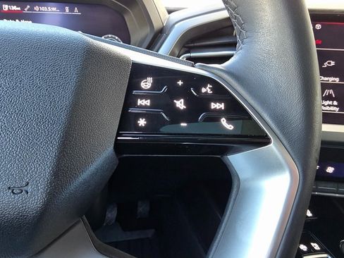 Used 2024 Audi Q4 e-tron Premium Plus image 22