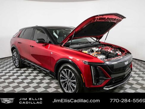 New 2026 Cadillac Lyriq Sport AWD/4WD image 35