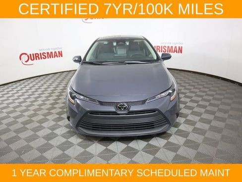 Used 2025 Toyota Corolla LE FWD image 16