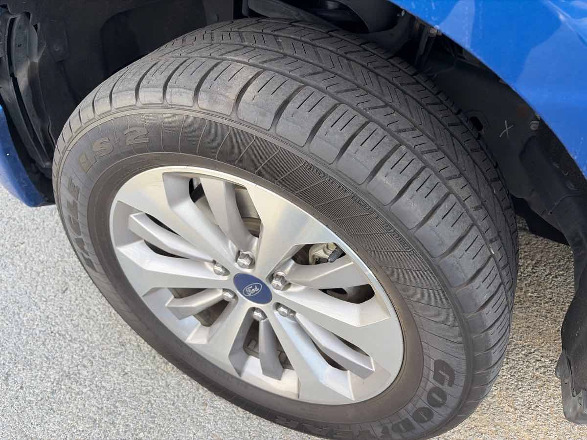 Used 2017 Ford F150 XL w/ Equipment Group 101A Mid RWD image 2